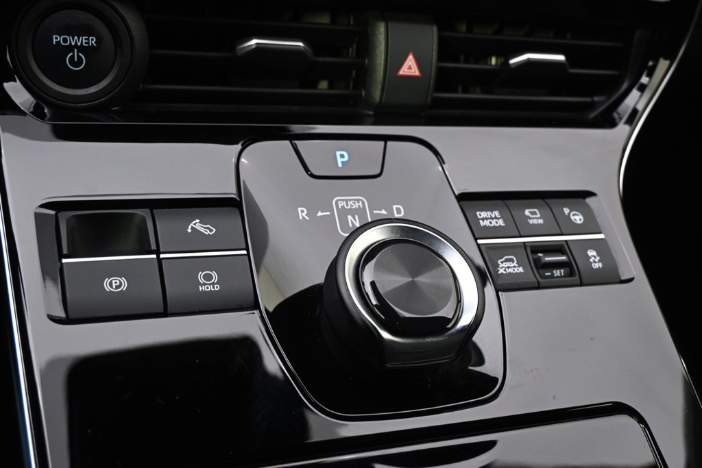 Certified 2023 Subaru Solterra AWD image 32