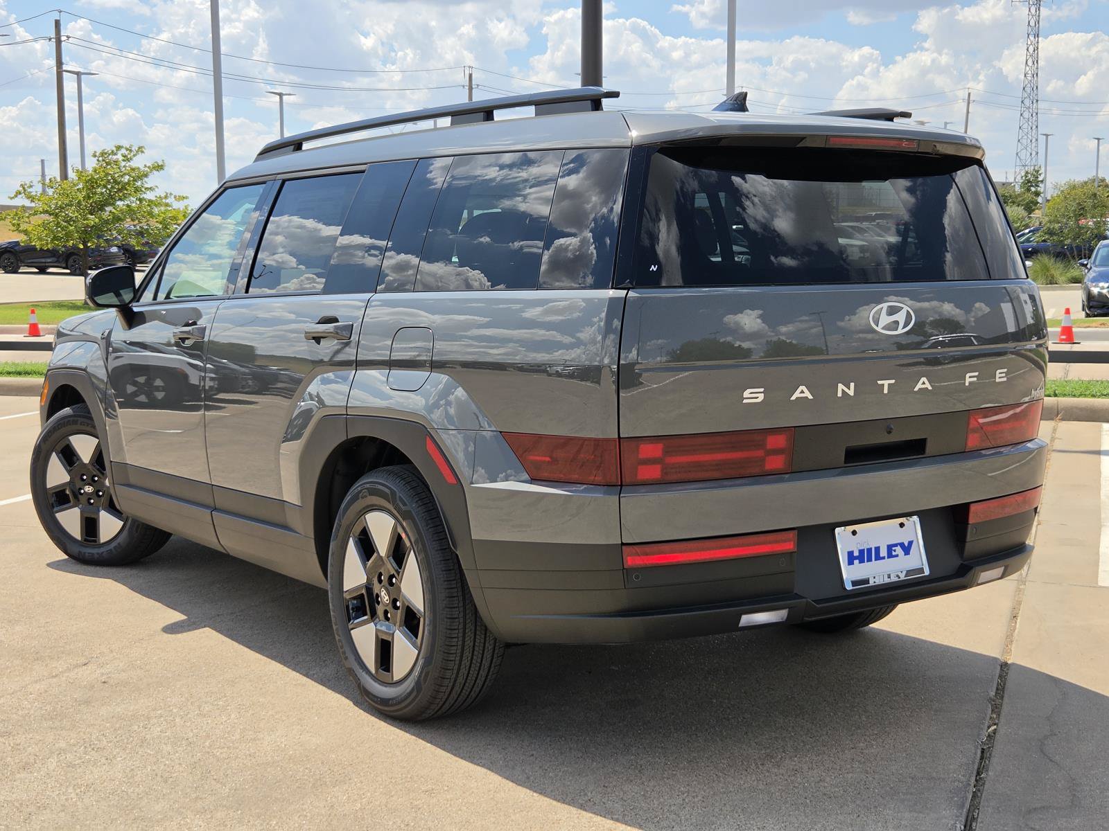 New 2027 Hyundai Santa Fe SEL FWD image 3