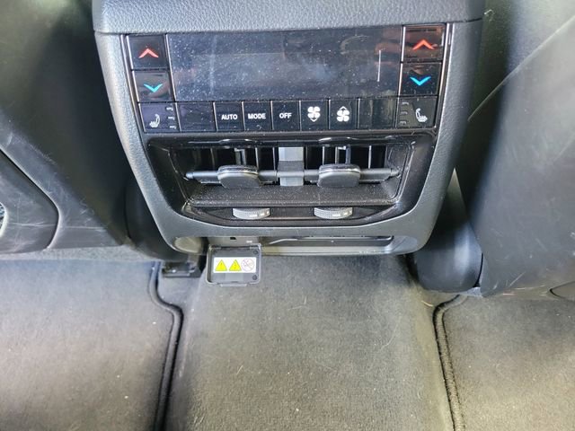 Used 2023 Jeep Grand Cherokee Overland w/ Advanced Protech Group III image 11