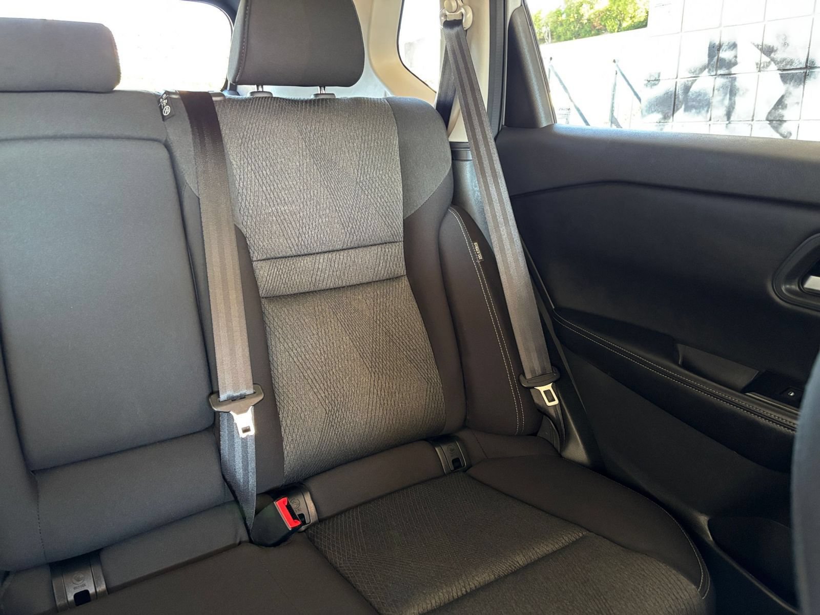 Used 2025 Nissan Rogue SV AWD/4WD image 38