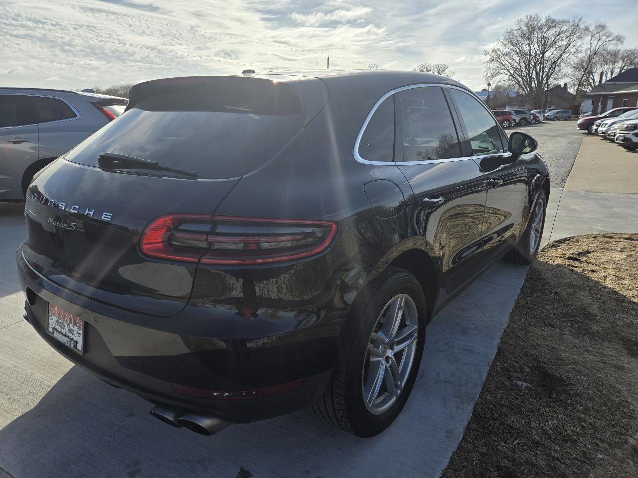 Used 2017 Porsche Macan S image 4