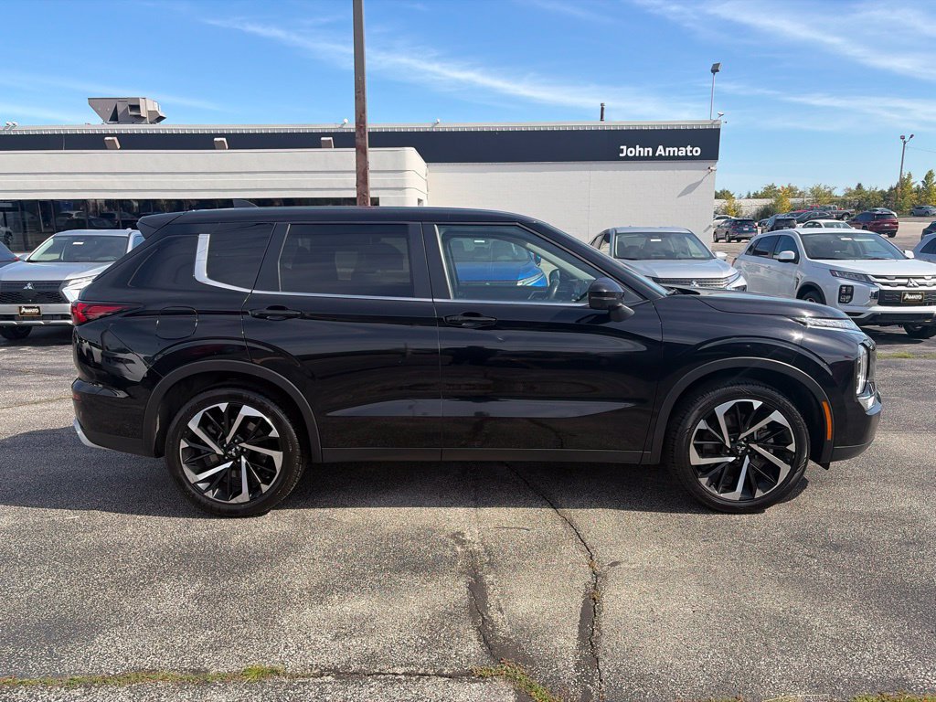 Used 2024 Mitsubishi Outlander SE FWD image 7
