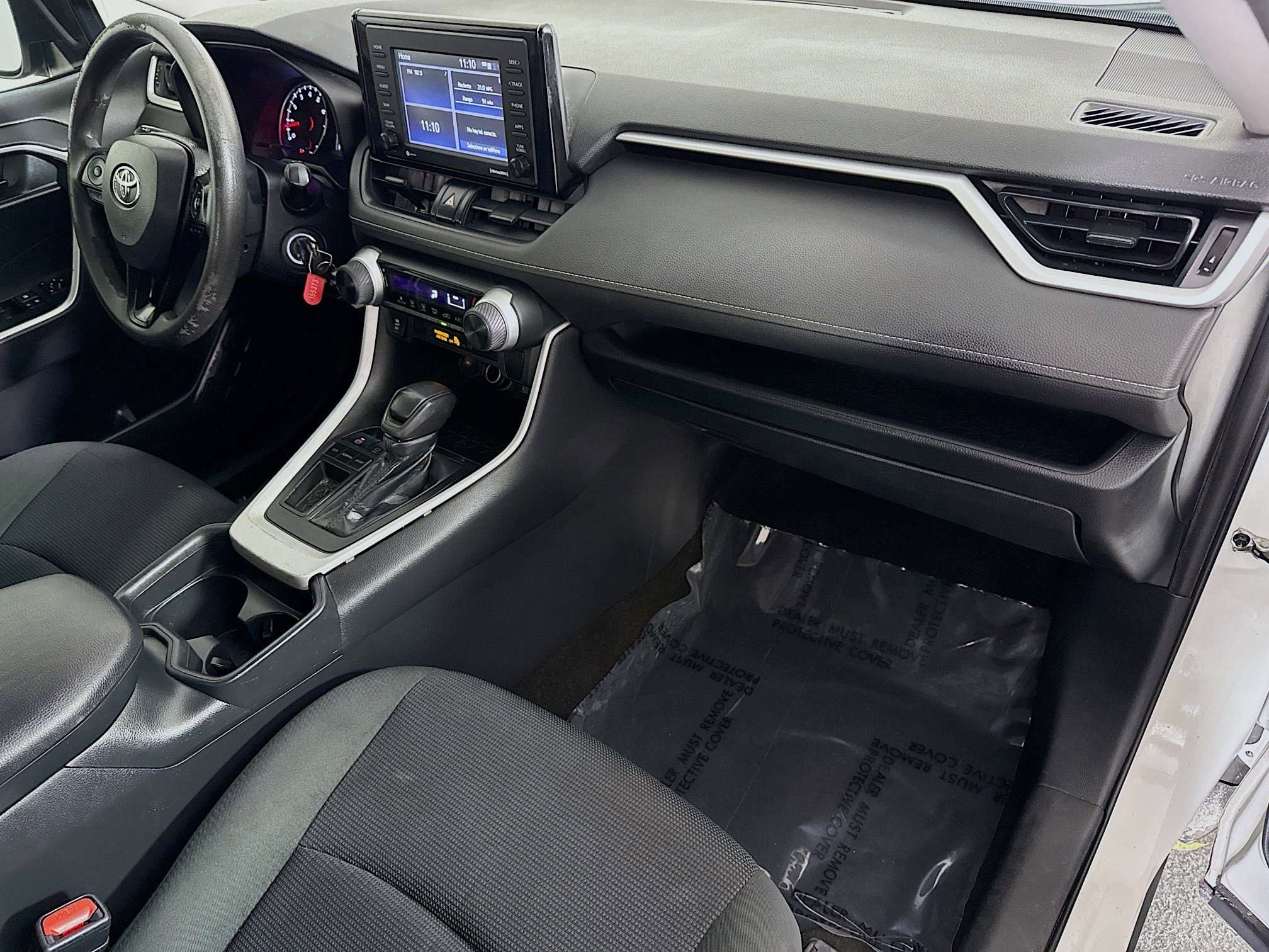 Used 2020 Toyota RAV4 LE image 29