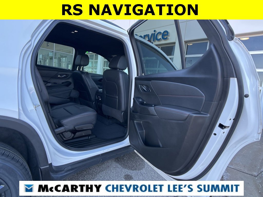Used 2023 Chevrolet Traverse RS image 37