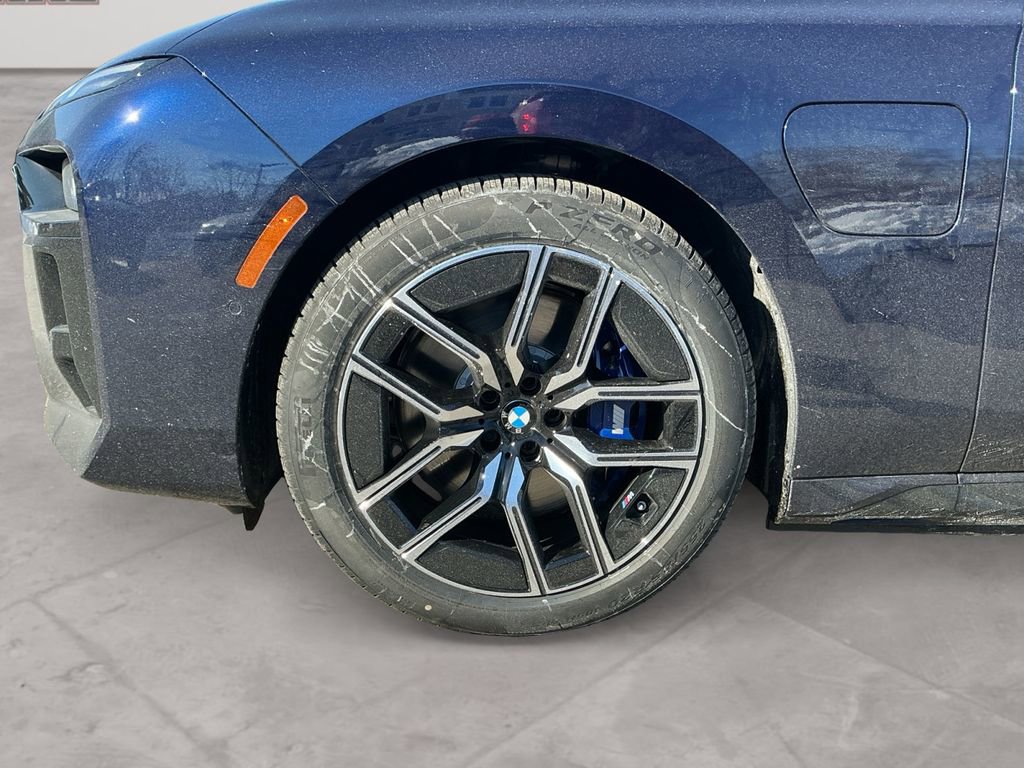 New 2026 BMW 750e xDrive w/ Premium Package image 14