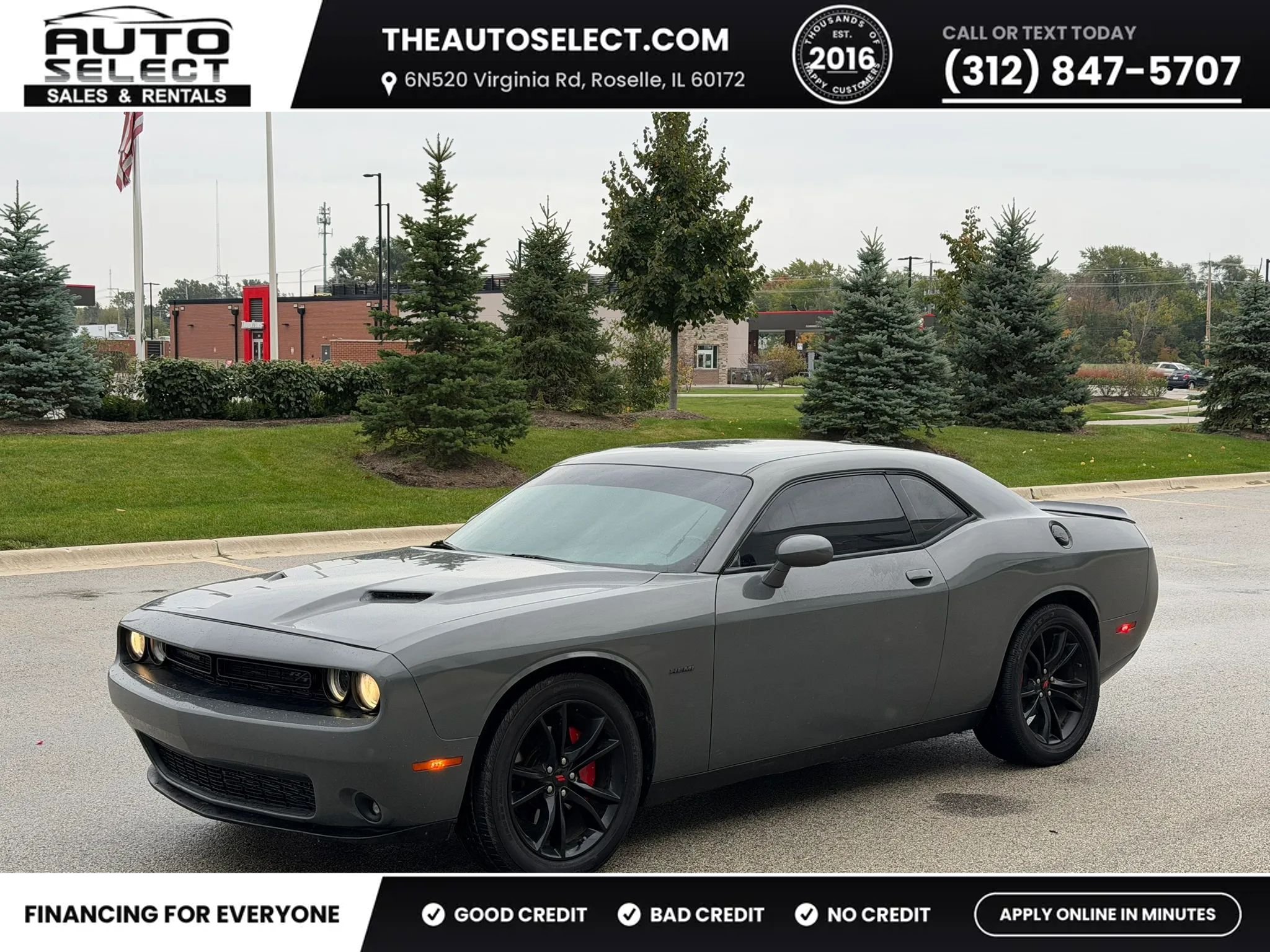 Used 2018 Dodge Challenger R/T w/ Blacktop Package RWD image 1