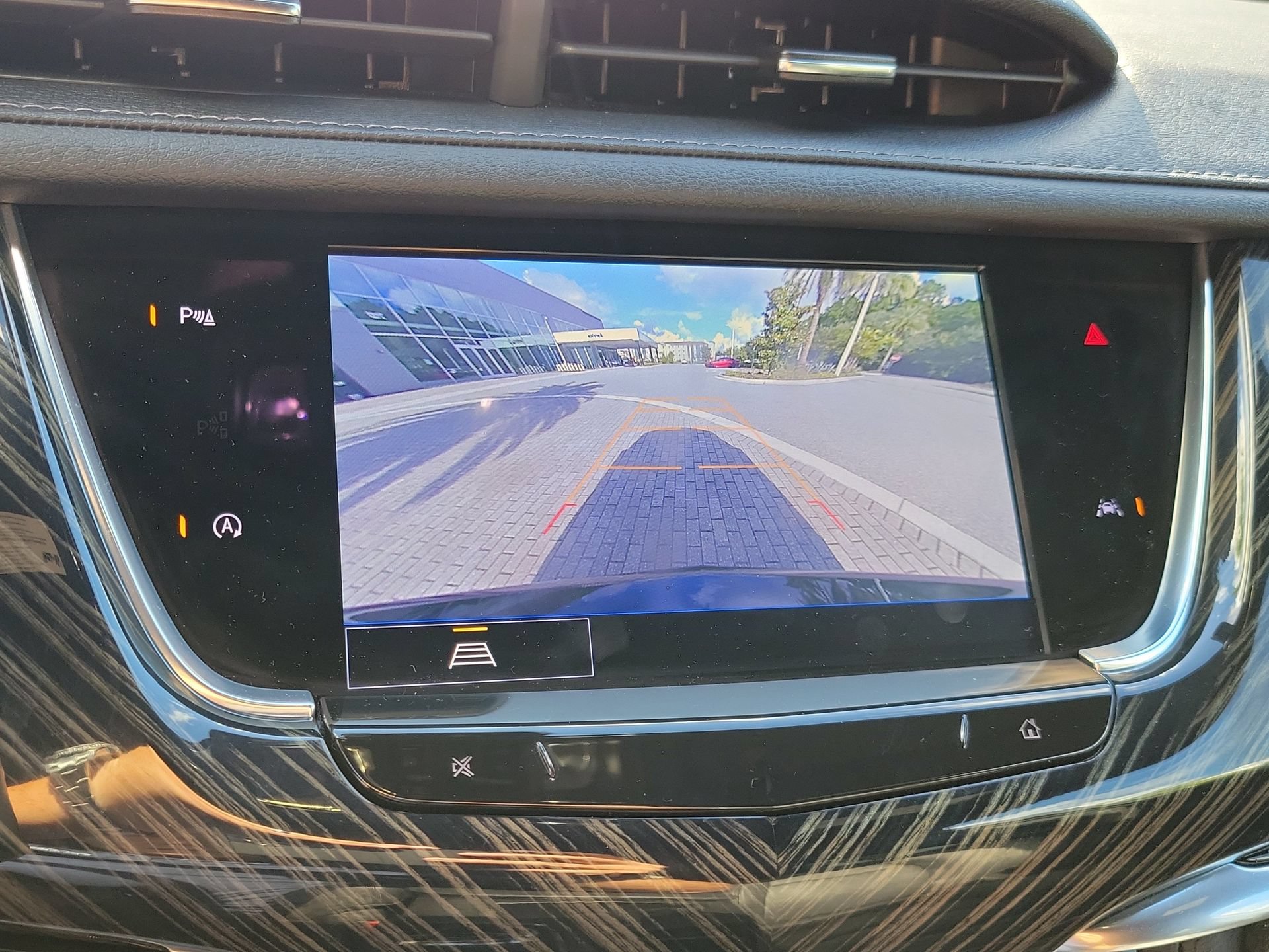 Used 2024 Cadillac XT6 Premium Luxury FWD image 40