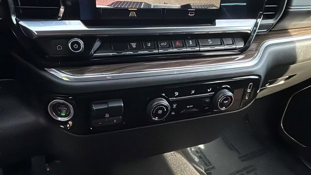 Used 2024 Chevrolet Silverado 2500 LT image 30