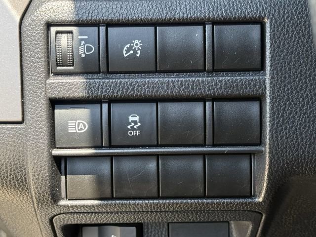 Used 2024 Toyota Tacoma TRD Off-Road AWD/4WD image 24