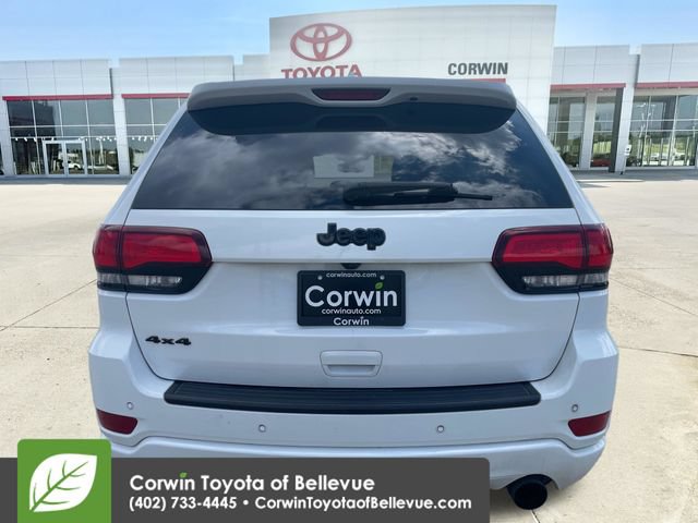 Used 2019 Jeep Grand Cherokee Altitude AWD/4WD image 4