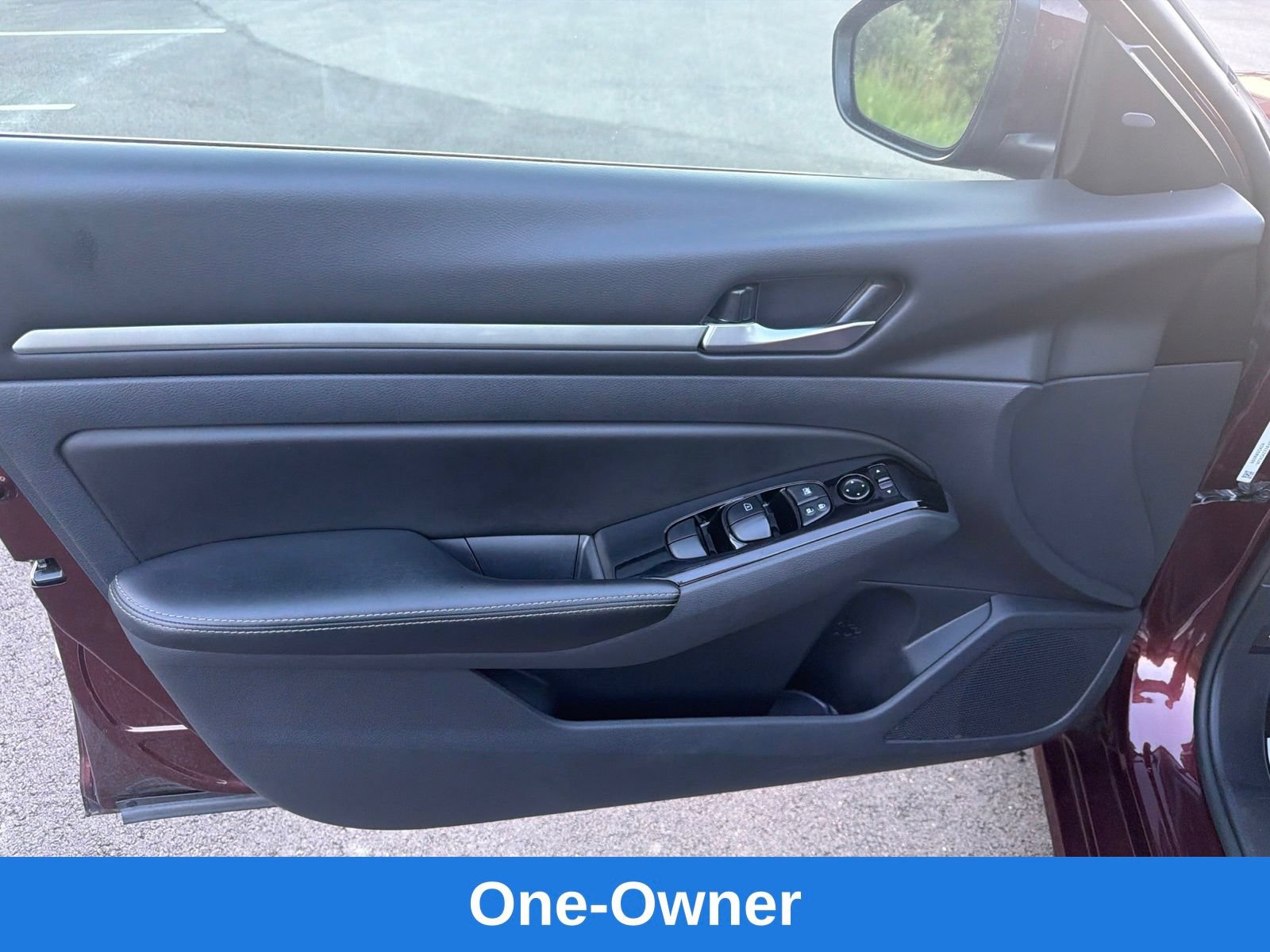 Used 2023 Nissan Altima 2.5 SV FWD image 12
