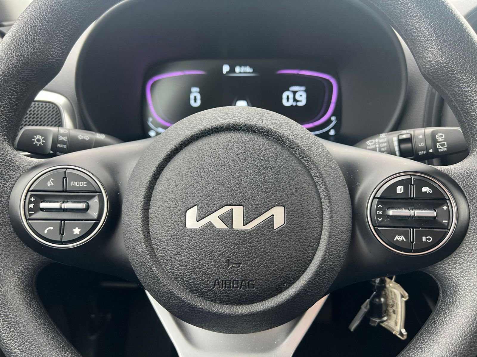 Used 2025 Kia Soul LX w/ LX Technology Package image 25