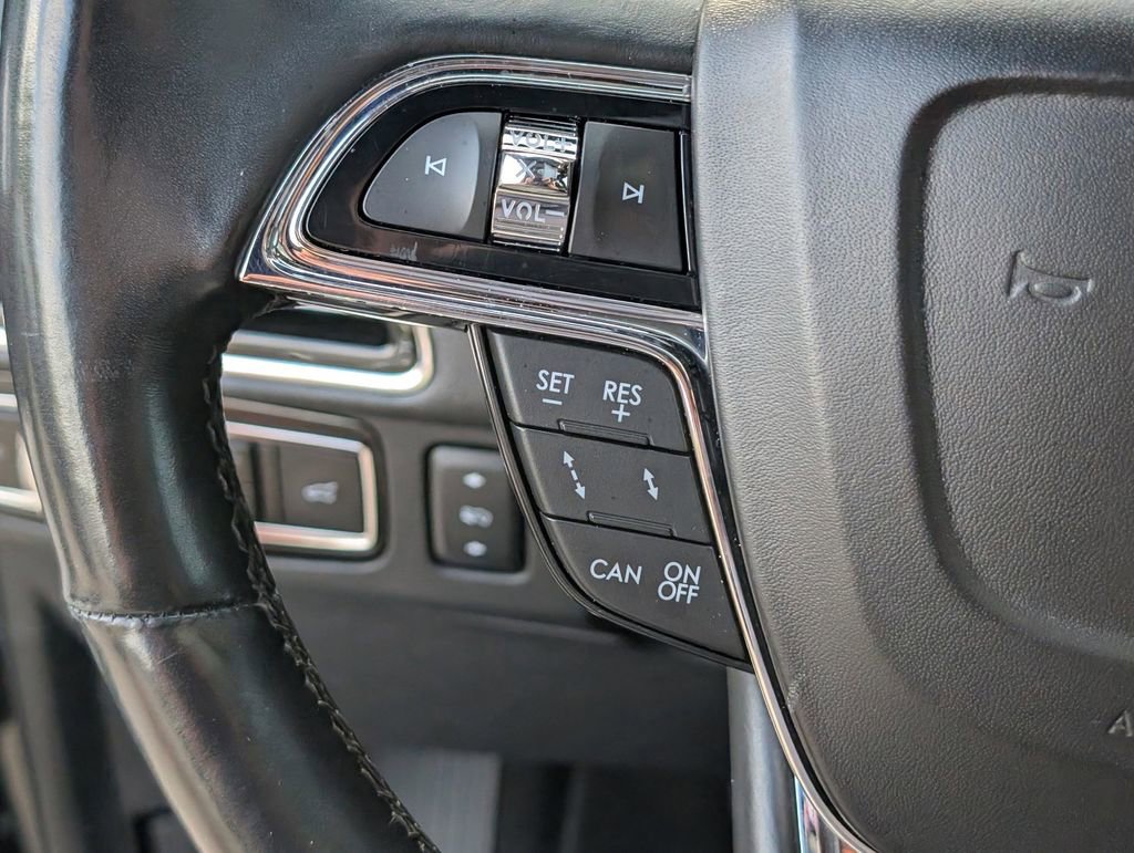 Used 2020 Lincoln Navigator L Reserve w/ Equipment Group 208A Reserve image 20