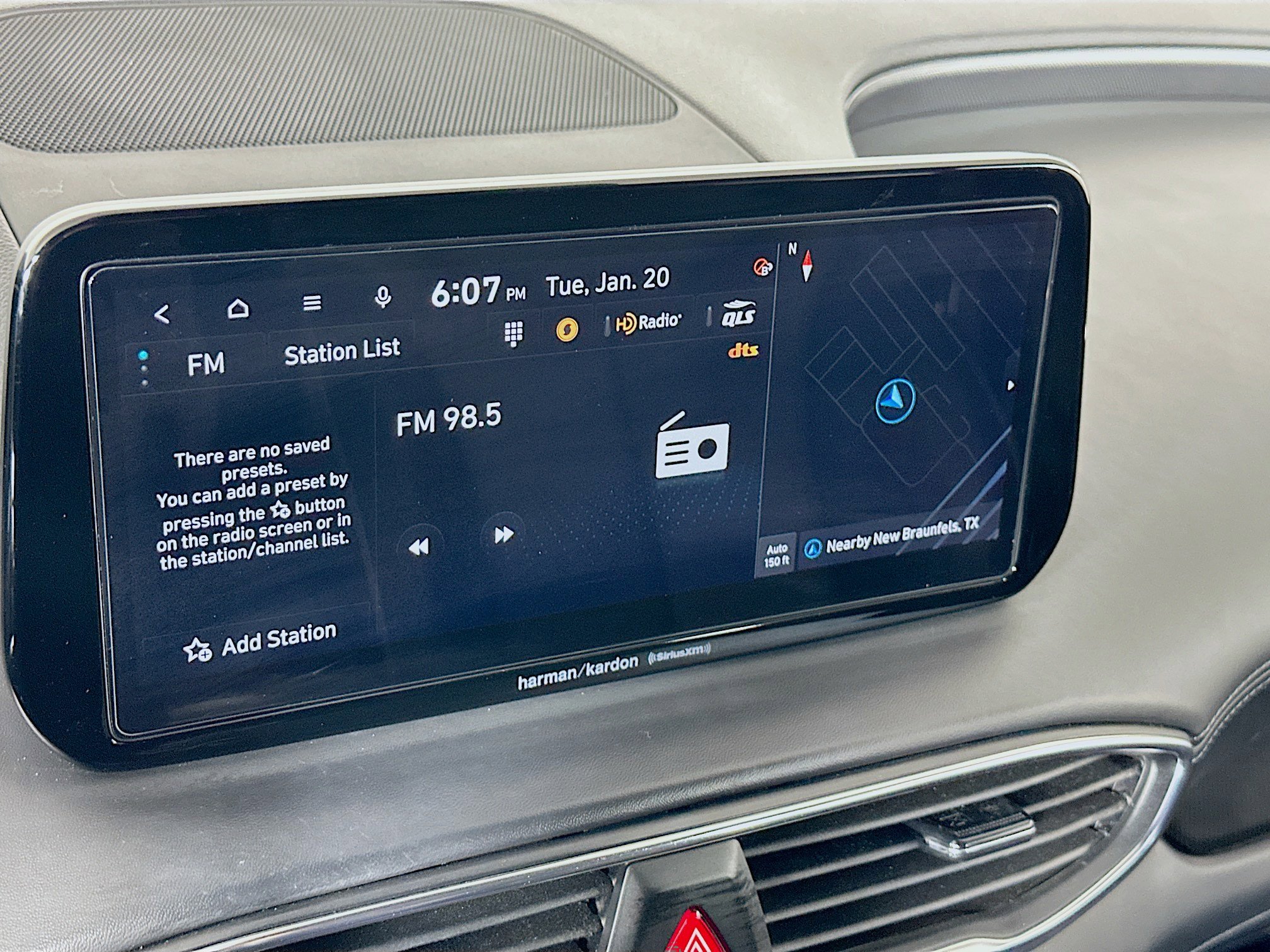 Used 2022 Hyundai Santa Fe SEL w/ Convenience + Premium Package image 19