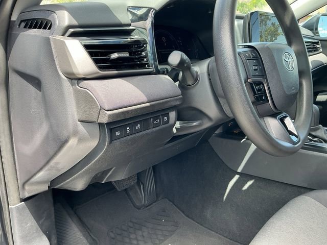 Used 2025 Toyota Camry LE w/ Convenience Package FWD image 31