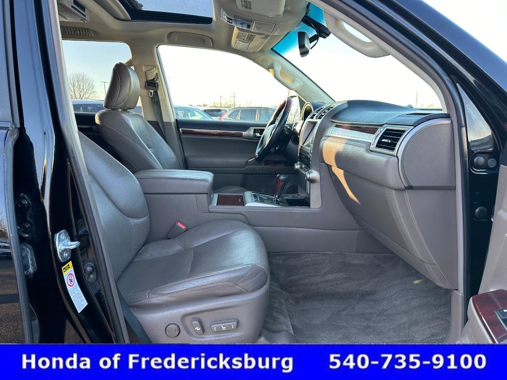 Used 2010 Lexus GX 460 image 34