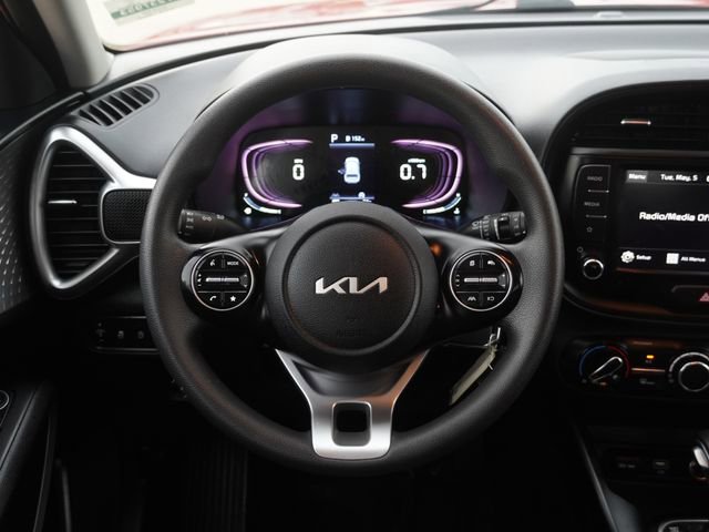 Used 2024 Kia Soul LX w/ Option Group 015 FWD image 18