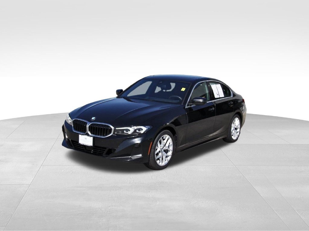 Used 2025 BMW 330i Sedan RWD image 2