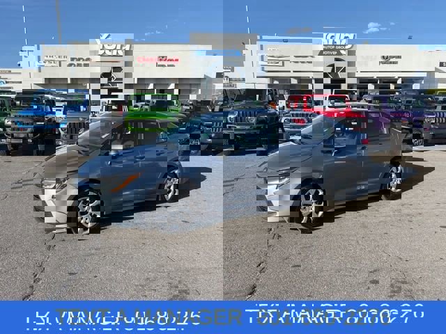 Used 2025 Toyota Corolla LE FWD image 1