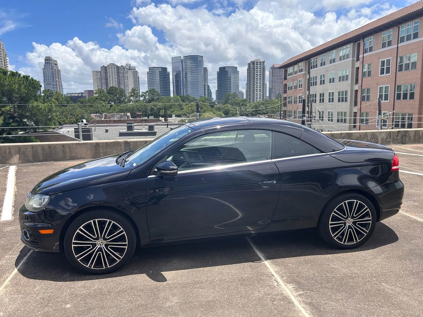 Used 2013 Volkswagen Eos image 5