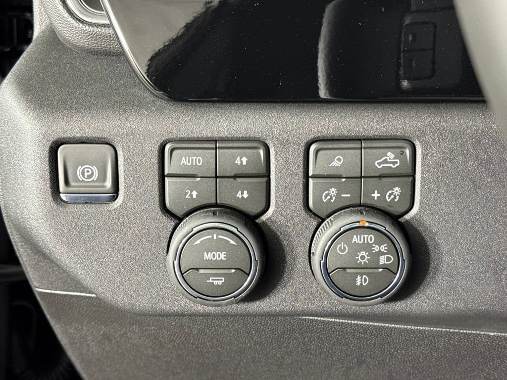 New 2026 Chevrolet Silverado 1500 RST w/ RST All Star Premium Package AWD/4WD image 20