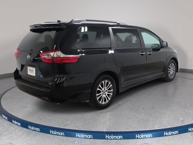 Certified 2020 Toyota Sienna XLE w/ XLE Navigation Package FWD image 5