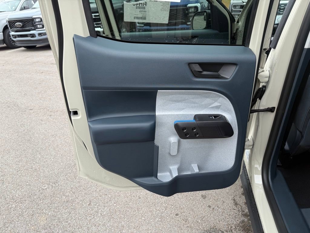 New 2025 Ford Maverick XLT w/ XLT Luxury Package image 10