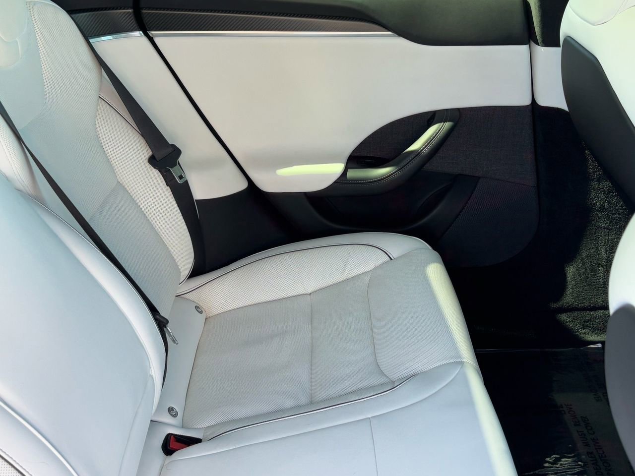 Used 2021 Tesla Model S Plaid image 12
