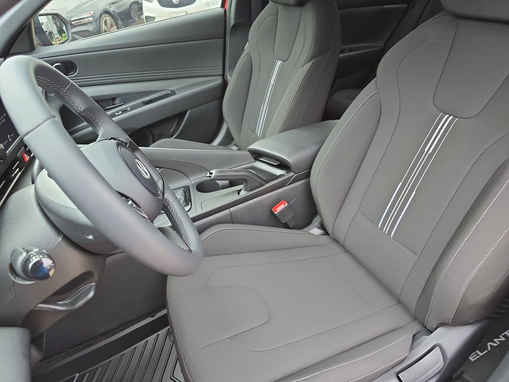 Certified 2026 Hyundai Elantra Sport FWD image 14