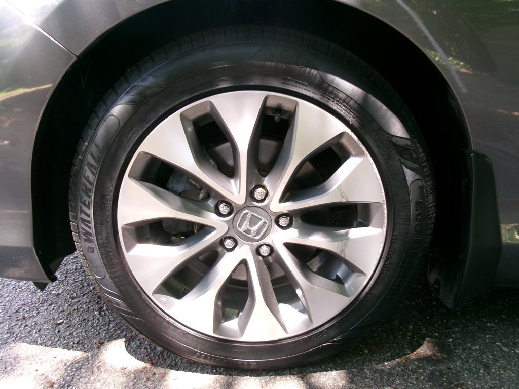 Used 2014 Honda Accord EX-L image 33