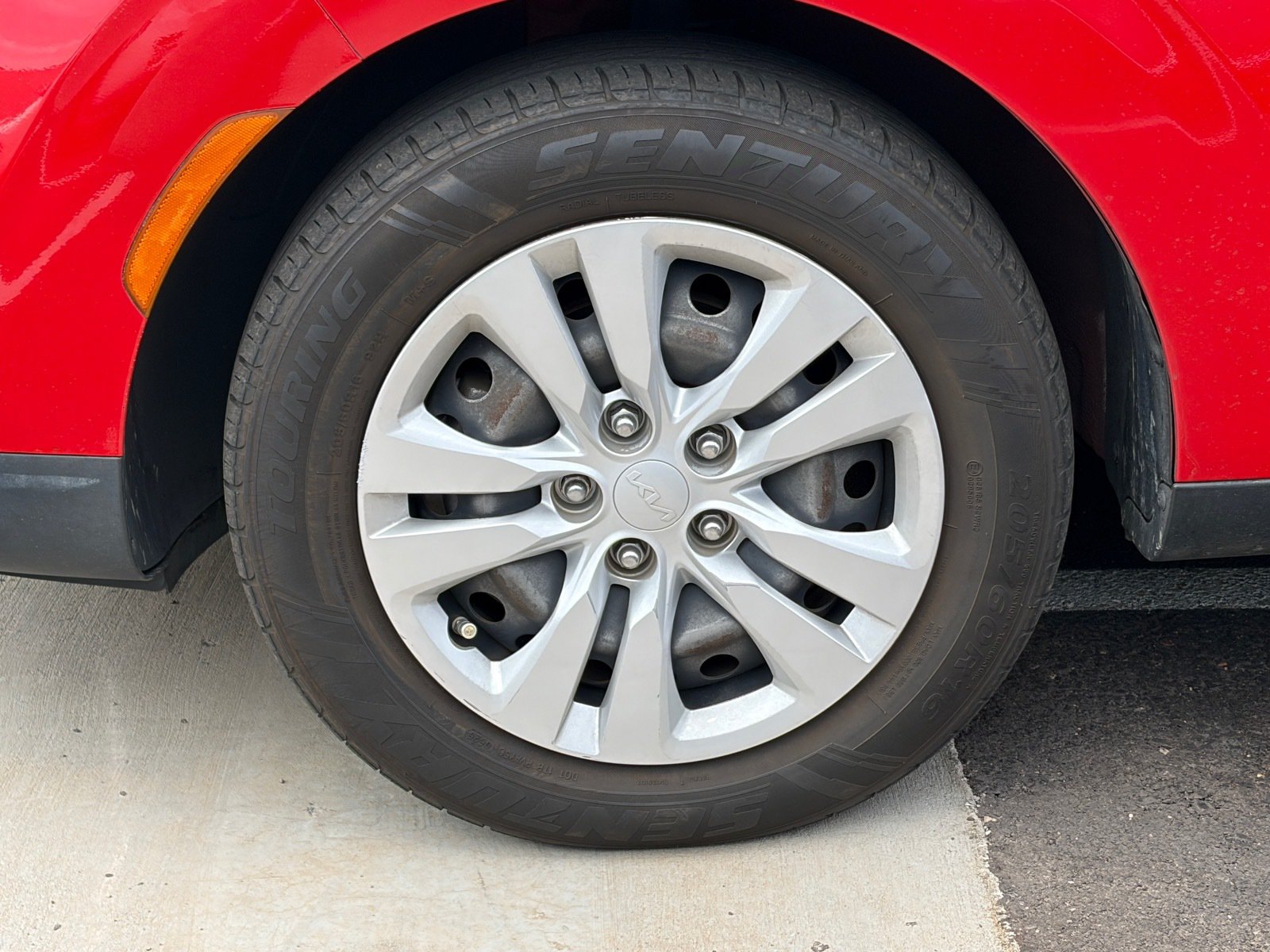 Certified 2022 Kia Soul LX FWD image 6