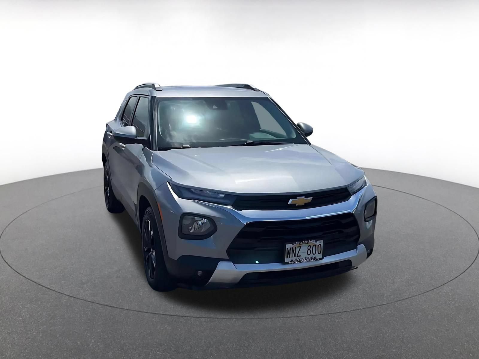 Used 2023 Chevrolet TrailBlazer LT w/ Convenience Package FWD image 3