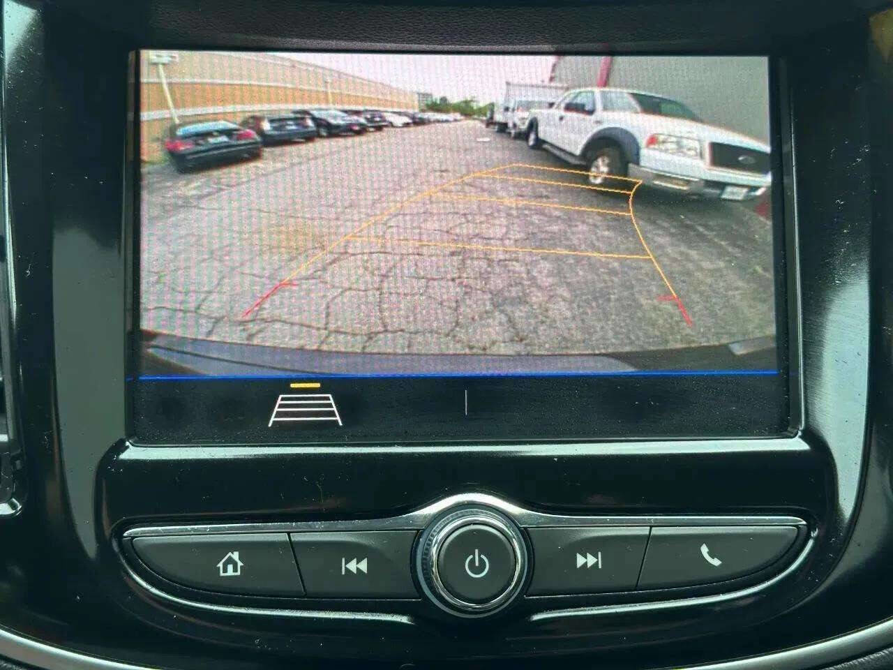 Used 2020 Chevrolet Trax LS image 29