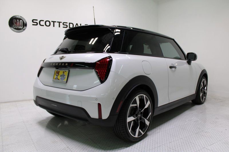 Used 2025 MINI Cooper S image 5