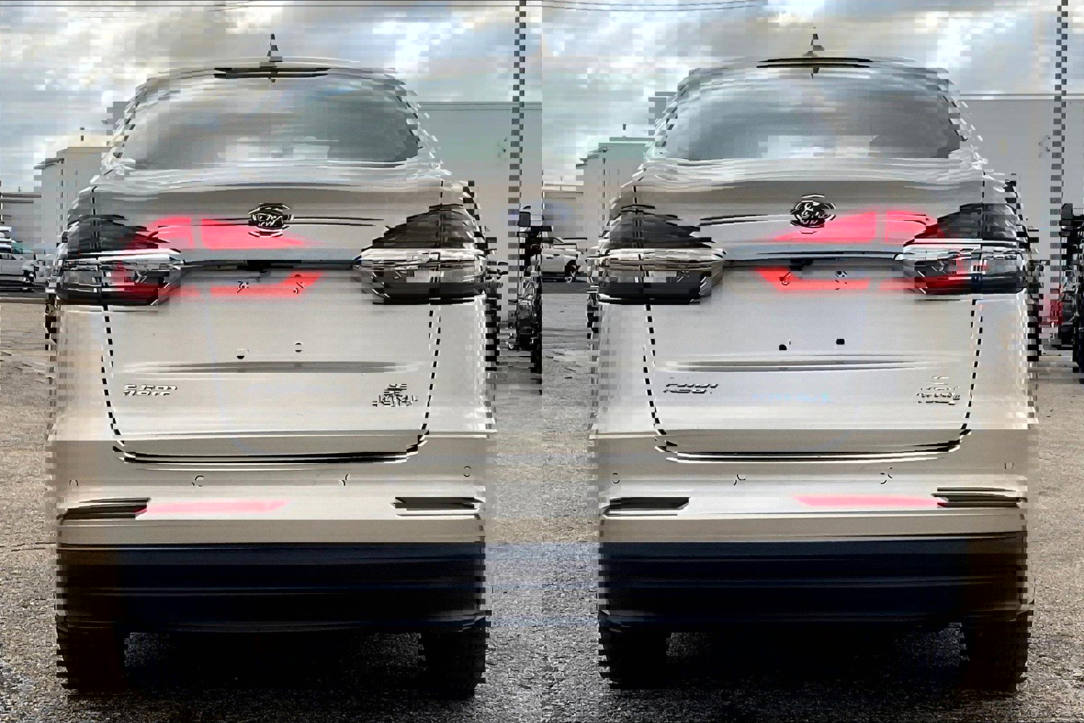 Used 2019 Ford Fusion SE image 4