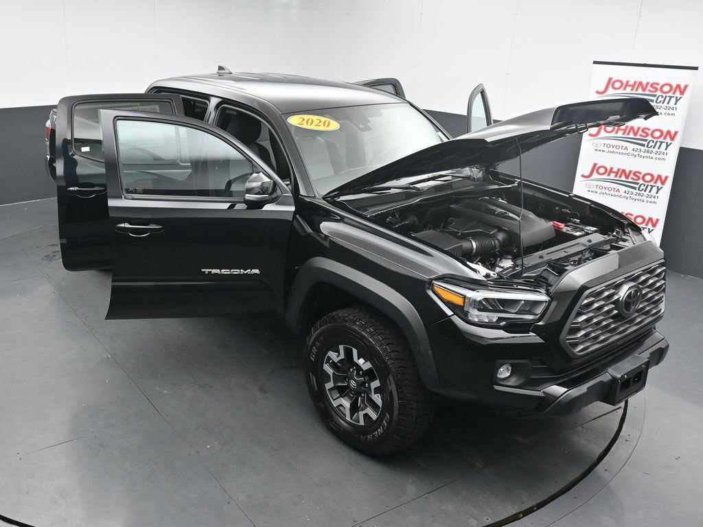 Used 2020 Toyota Tacoma TRD Off-Road AWD/4WD image 39