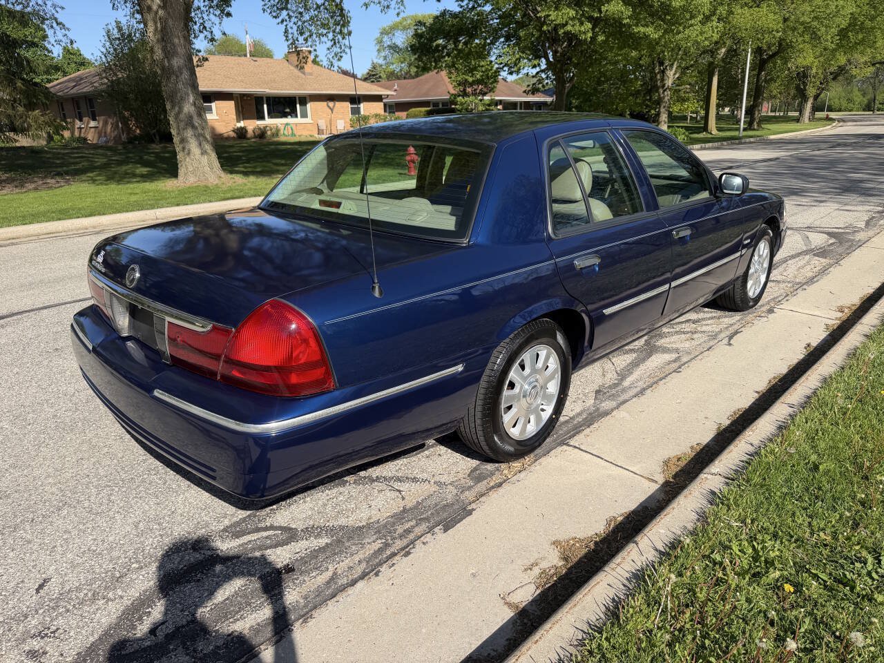 Used 2005 Mercury Grand Marquis LS RWD image 5