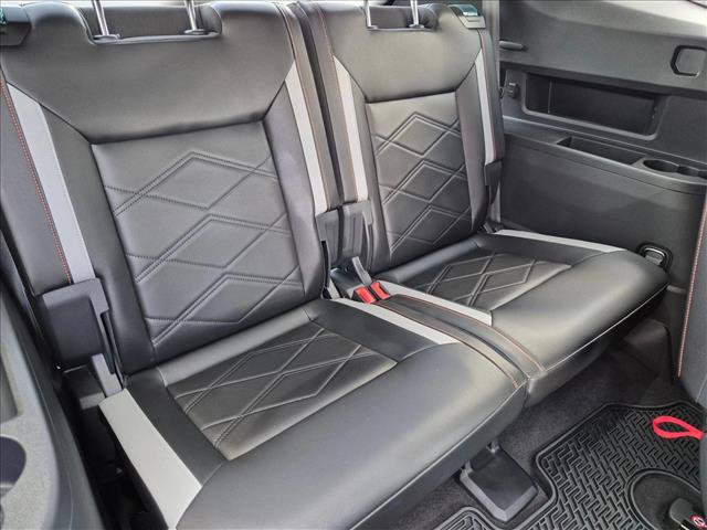 Used 2024 Volkswagen Atlas Peak Edition SEL AWD/4WD image 20