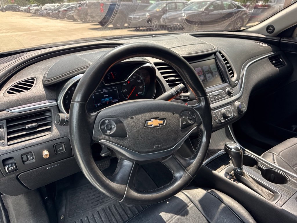 Used 2017 Chevrolet Impala LT FWD image 9