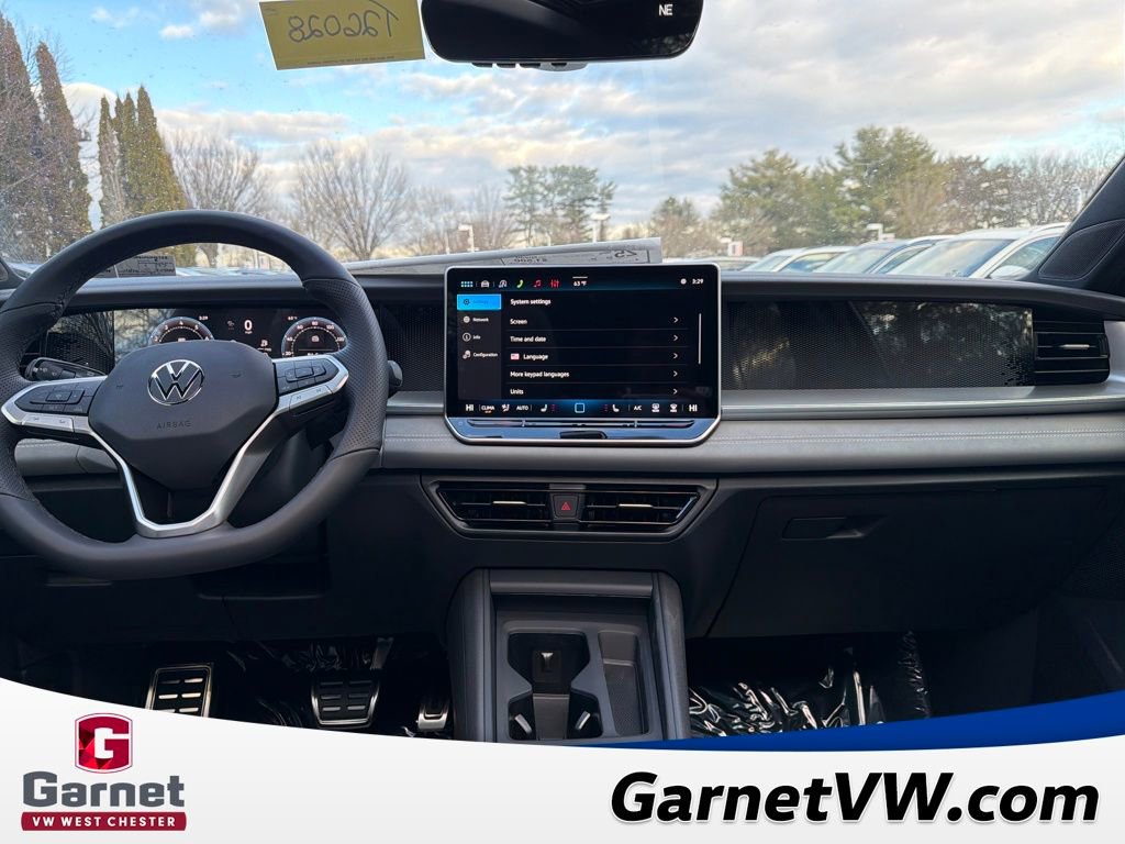 New 2026 Volkswagen Tiguan SE R-Line image 12