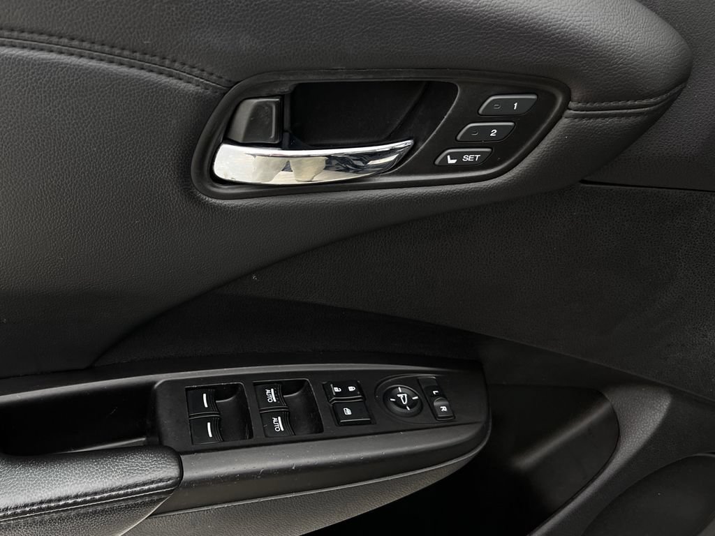Used 2013 Acura RDX w/ Technology Package AWD/4WD image 22