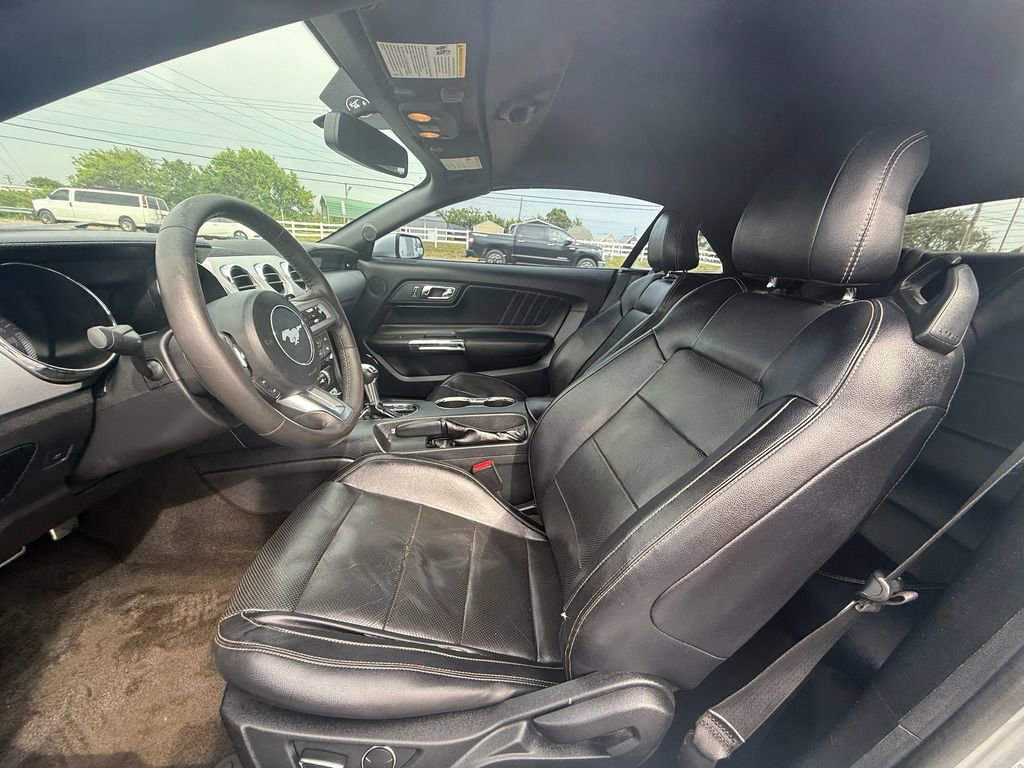 Used 2016 Ford Mustang Premium RWD image 12