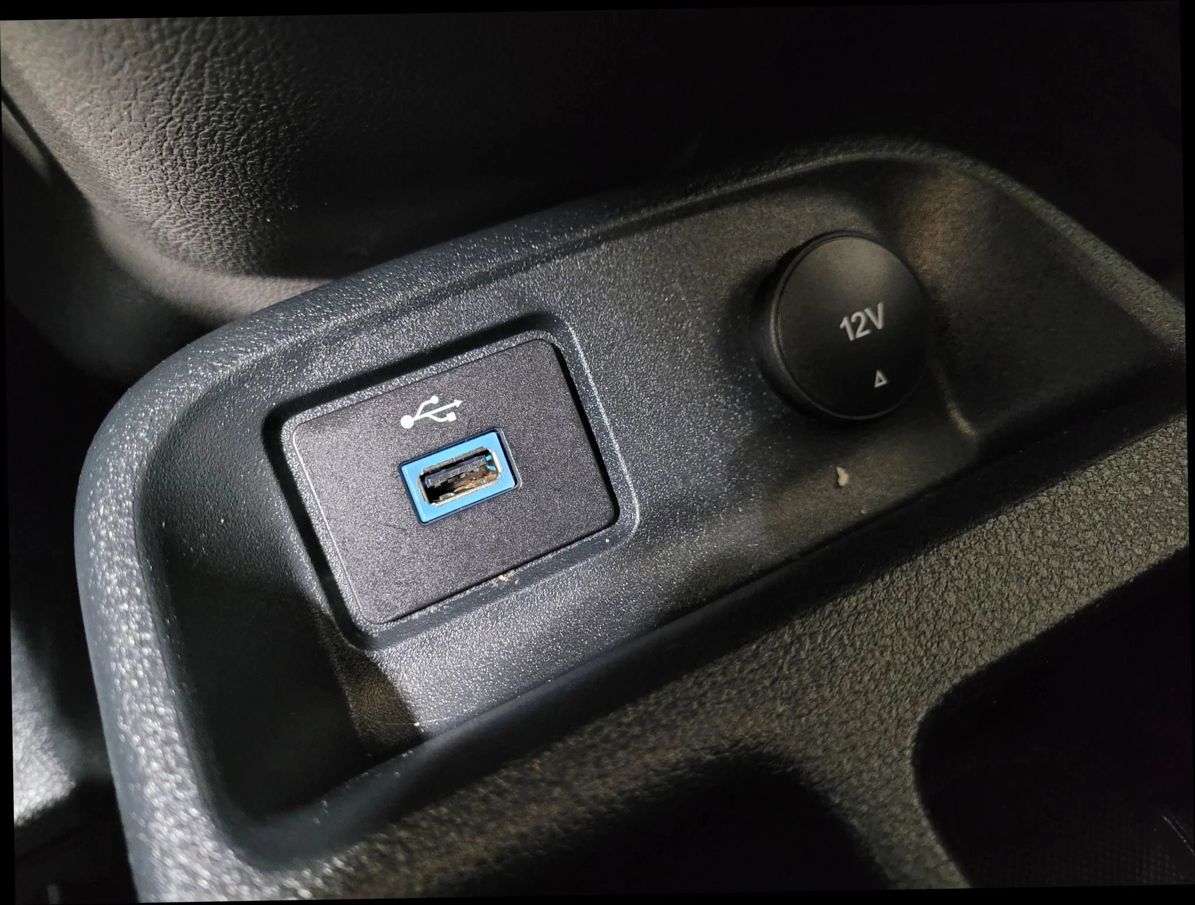 Used 2022 Ford Transit Connect XL image 28