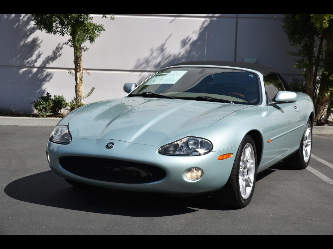 Used 2001 Jaguar XK8 Convertible image 1