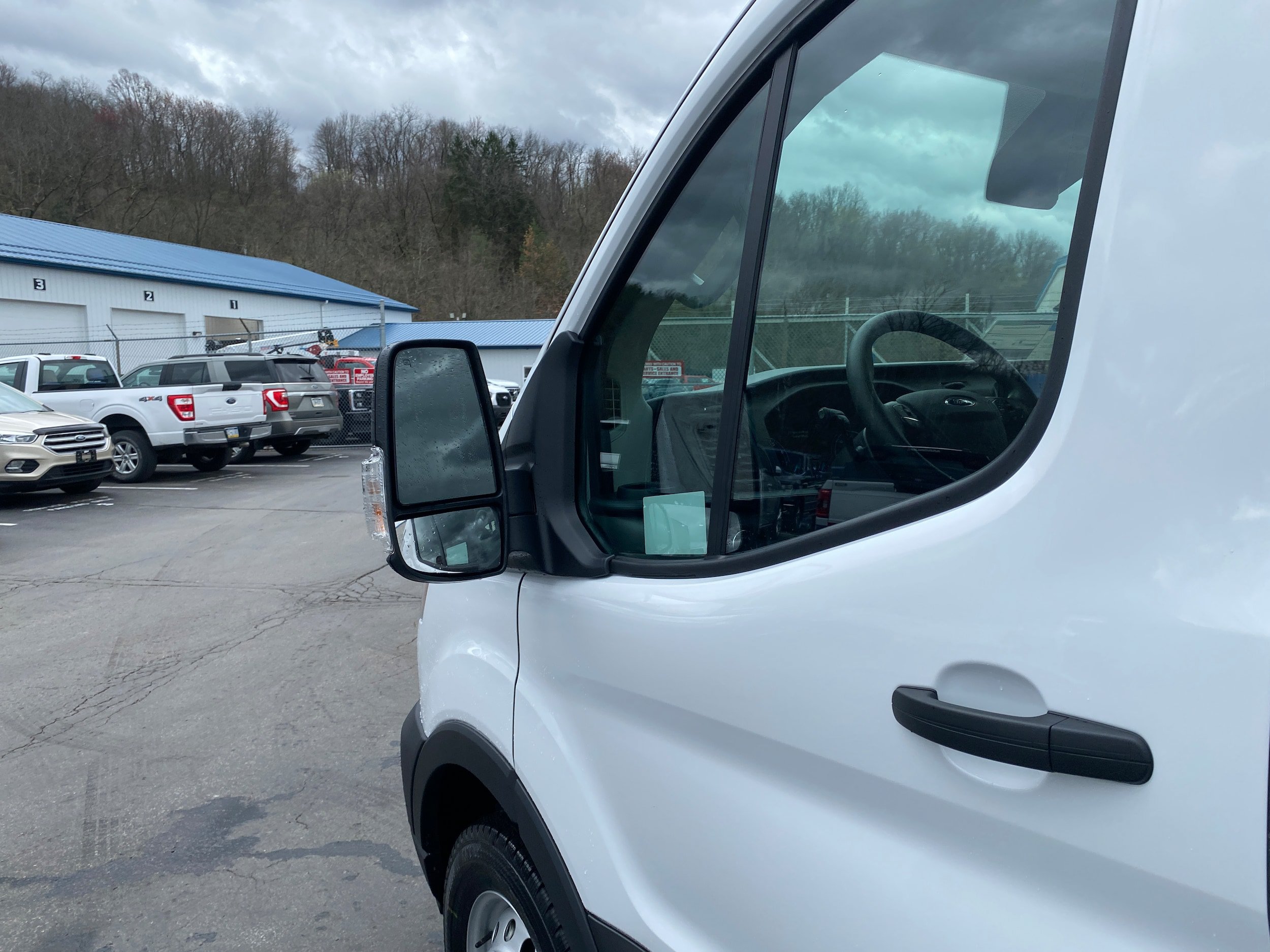 New 2025 Ford Transit 350 148 Low Roof RWD image 23