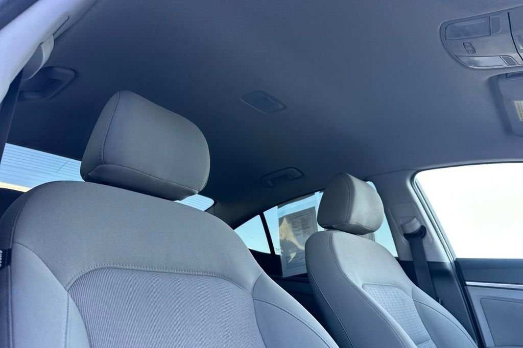 Used 2017 Hyundai Elantra SE w/ SE A/T Tech Package 03 image 16