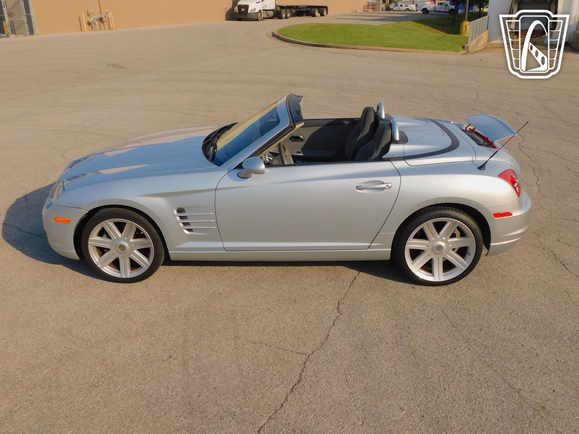 Used 2008 Chrysler Crossfire Limited RWD image 12
