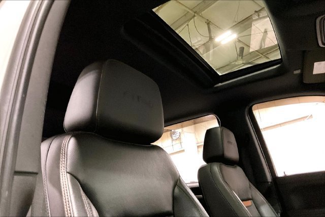 Used 2019 GMC Sierra 1500 AT4 w/ AT4 Premium Package AWD/4WD image 23