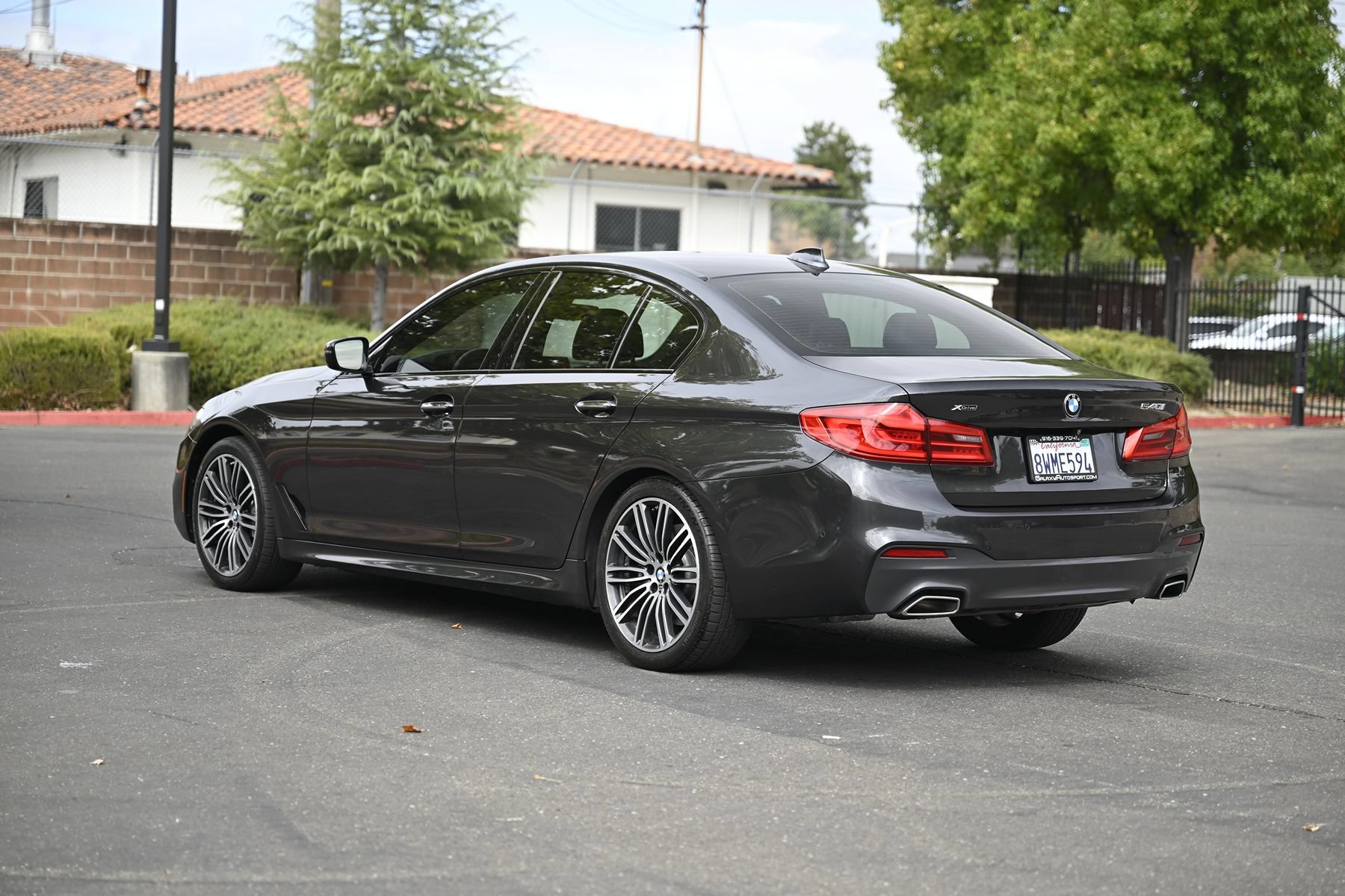 Used 2018 BMW 540i xDrive AWD/4WD image 6