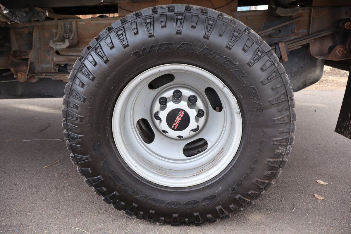 Used 2007 GMC Sierra 3500 W/T w/ Heavy-Duty Power Package image 34